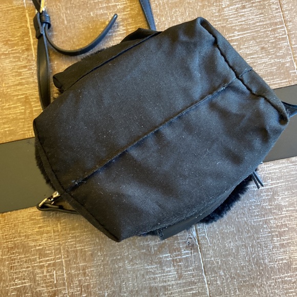 Topshop Teddy Faux Fur Bucket Bag - Picture 10 of 10